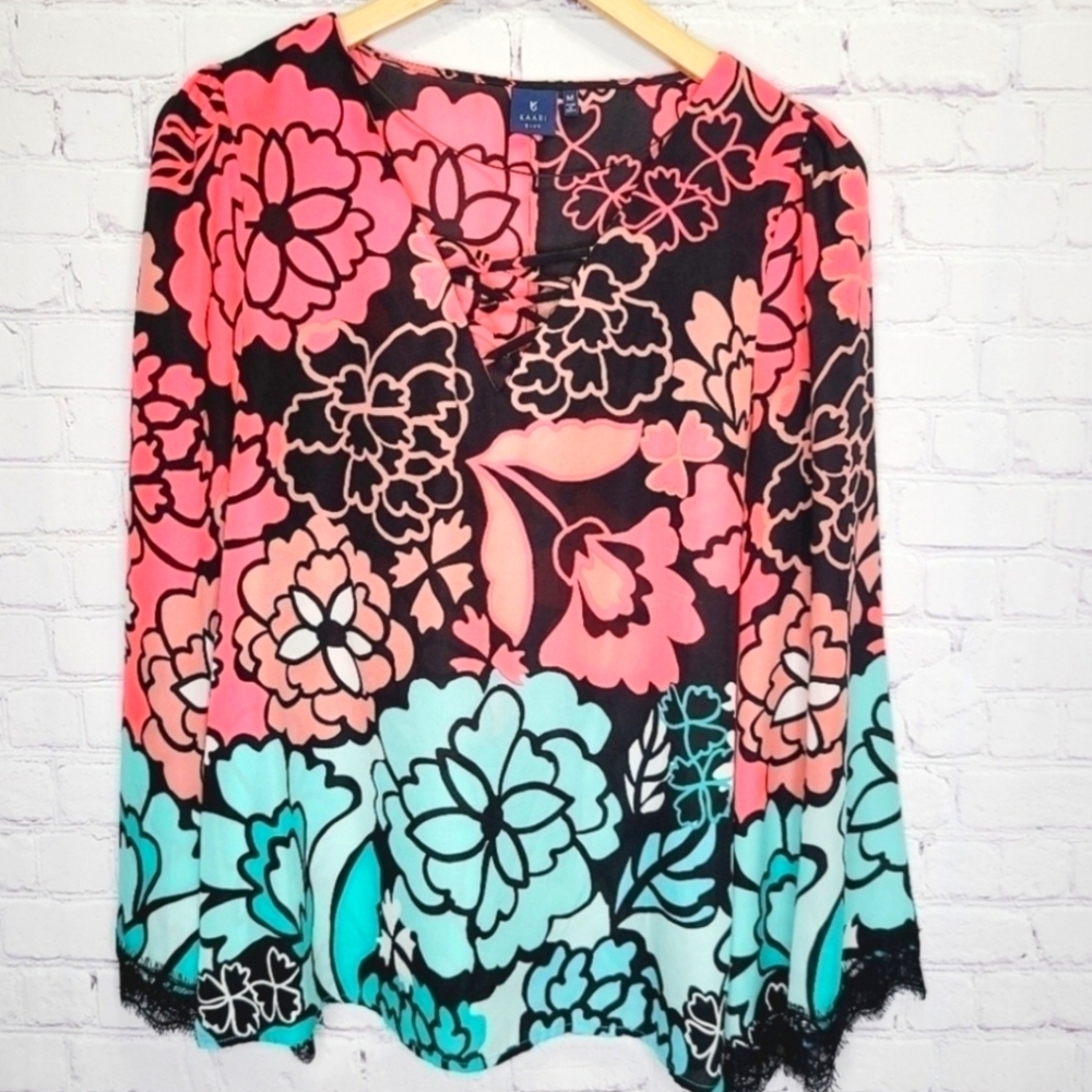 🌀👉⏬️ 💙Kaari Blue 💙 Floral Blouse 🌸 Sz M EUC
